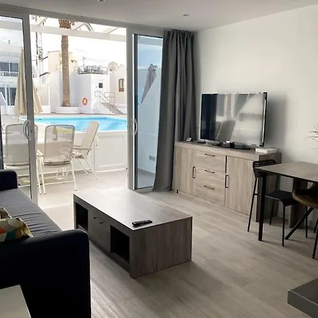 아파트 Airconditioned 2bed Poolside *