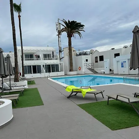 Airconditioned 2bed Poolside Пуерто-дель-Кармен