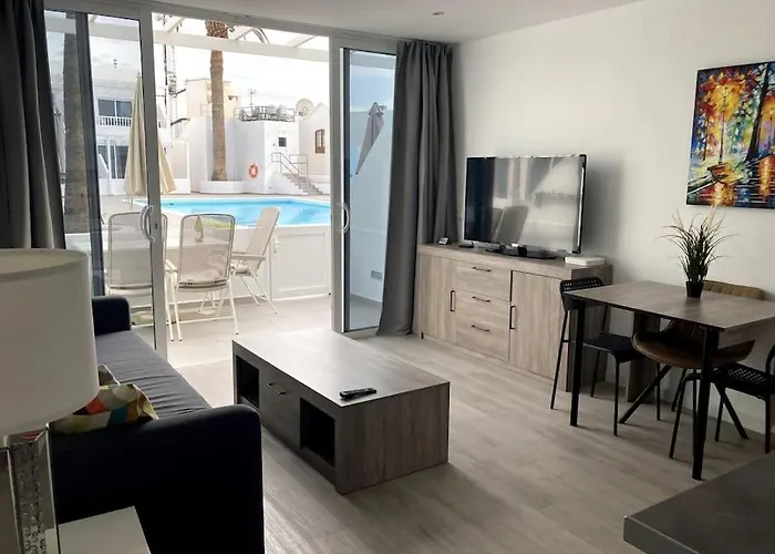 Apartament Airconditioned 2bed Poolside *