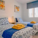 Airconditioned 2bed Poolside * Puerto del Carmen