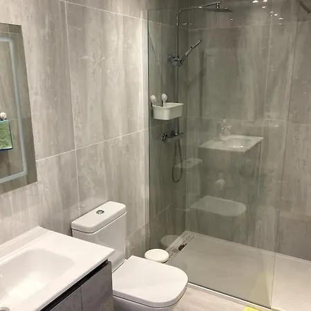 Apartment Airconditioned 2bed Poolside *